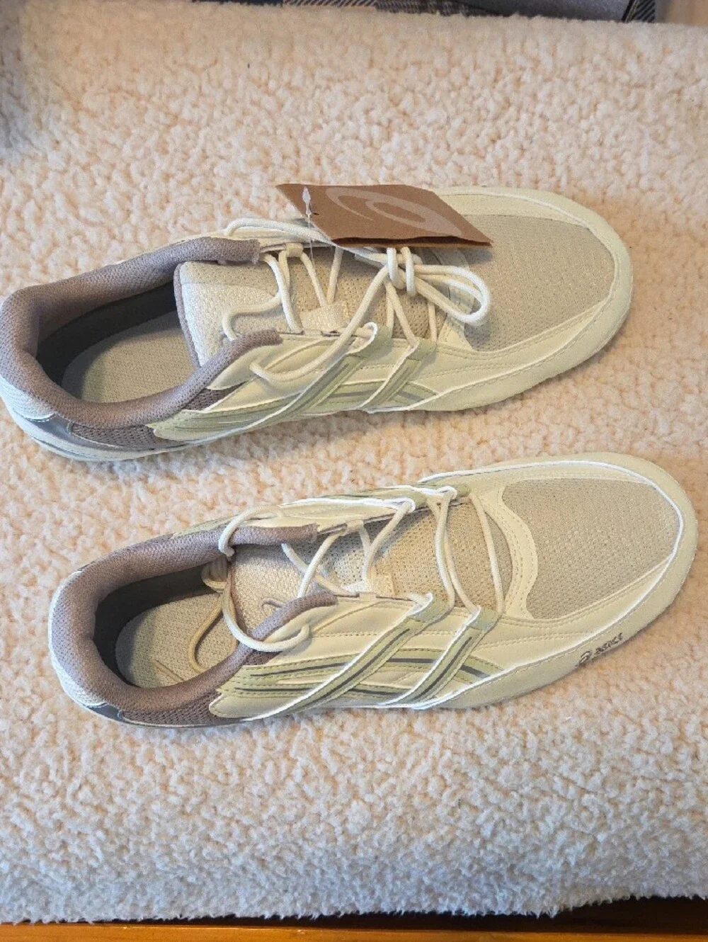 ASICS Sz 12 Men’s Hypersync Oyster White/Ivory Low-Profile Sneakers